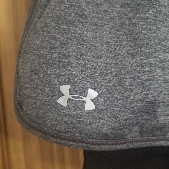 Under Amour Athletic Shorts - Picture 6 of 9